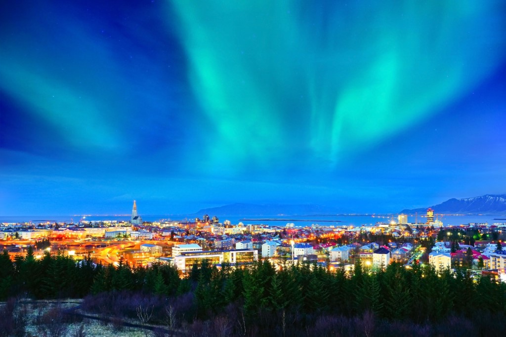When Is the Best Time to Visit Iceland? Pros and Cons of the Different